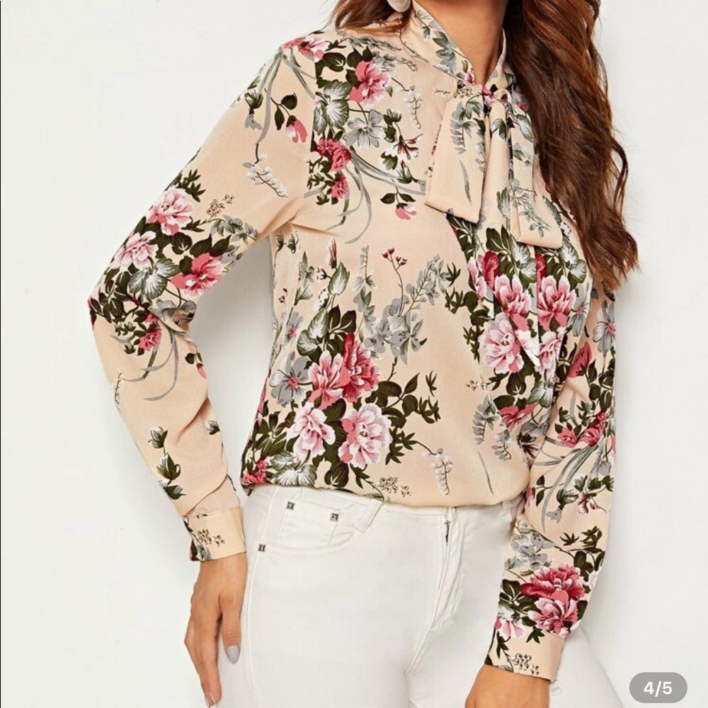 Gorgeous light floral shirt - Picture 5 of 5
